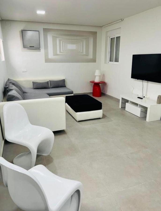Incredible Luxury Location In Puerto Banus Beach For Families Marbella Exterior foto
